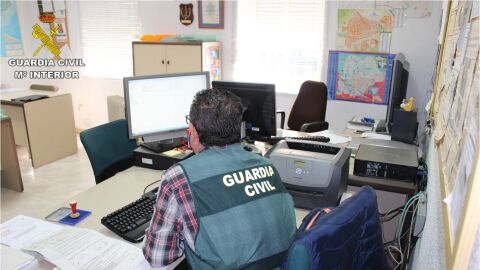 Agente de la Guardia Civil. 
