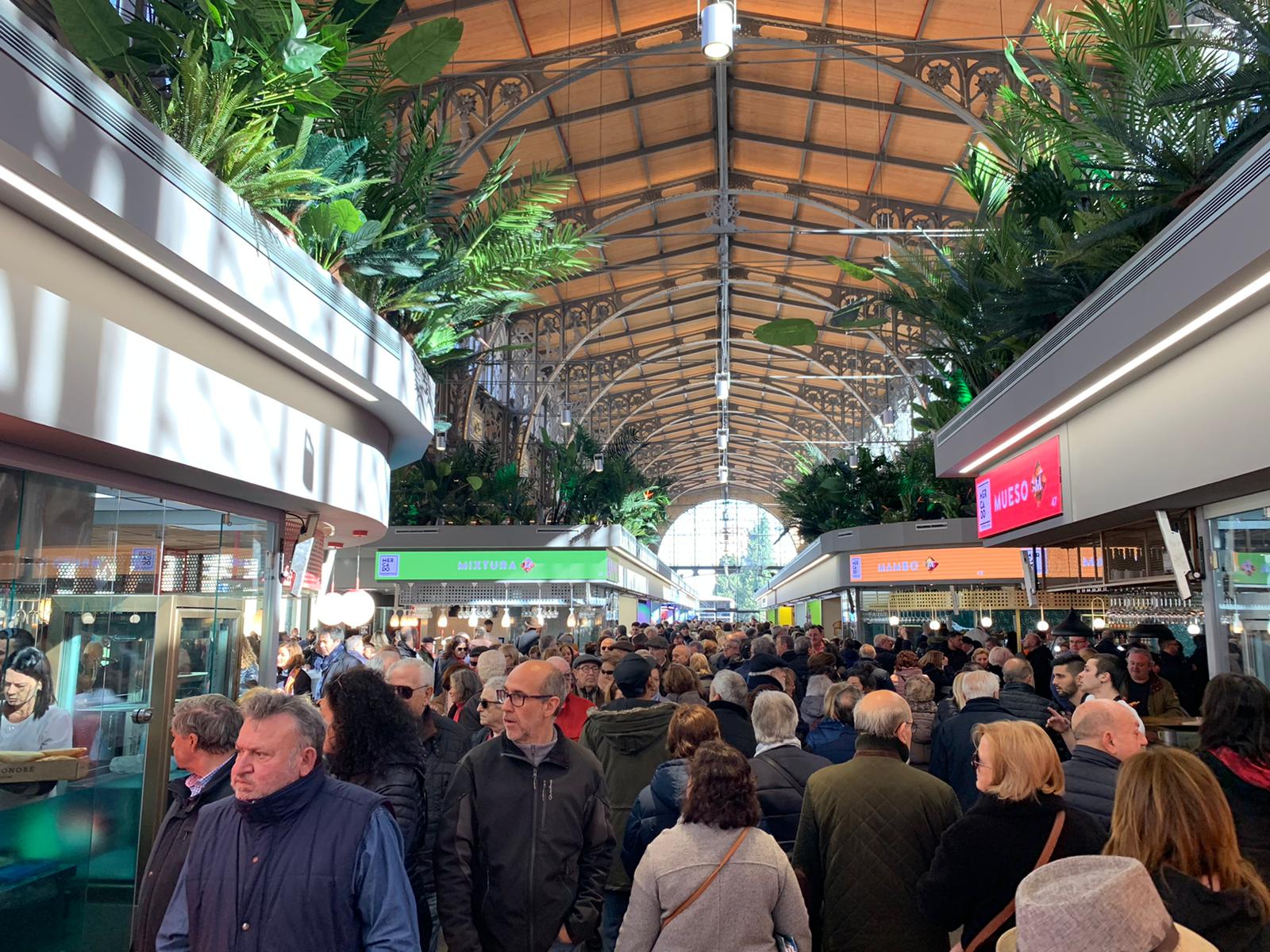 Gran éxito de la reapertura del Mercado Central de Zaragoza Gran éxito de la reapertura del Mercado Central de Zaragoza