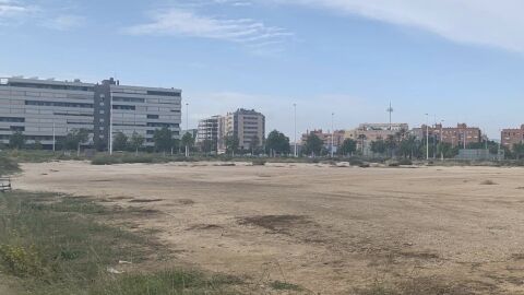 Parcela en la que se va a construir el IES 'Periodista Vicente Verd&uacute;' de Elche.