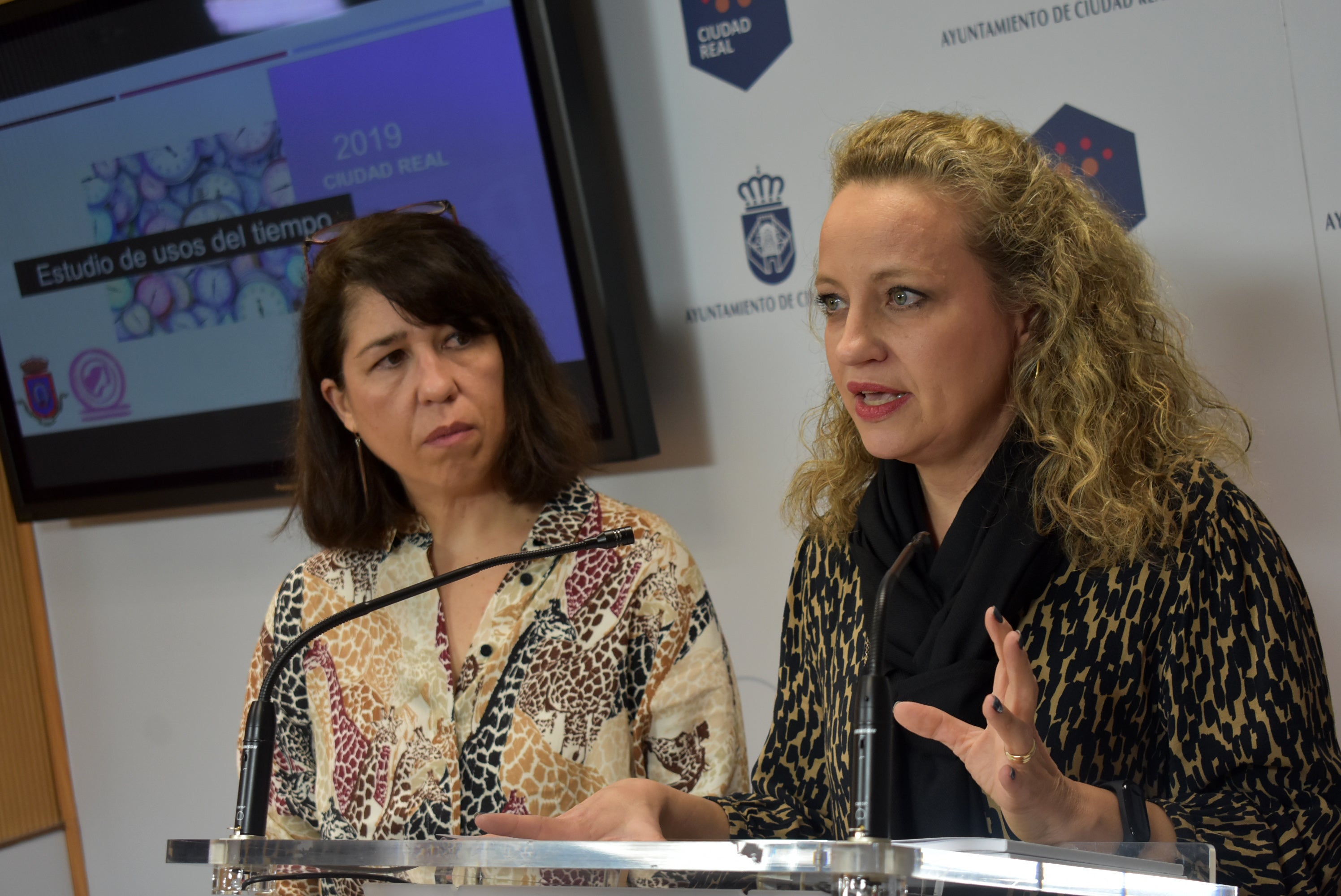 Las mujeres de Ciudad Real dedican 3 horas más que los hombres al cuidado del hogar y familia Las mujeres de Ciudad Real dedican 3 horas más que los hombres al cuidado del hogar y familia