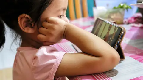 Los contenidos irán dirigidos a niños de entre tres y ocho años. YOUTUBE