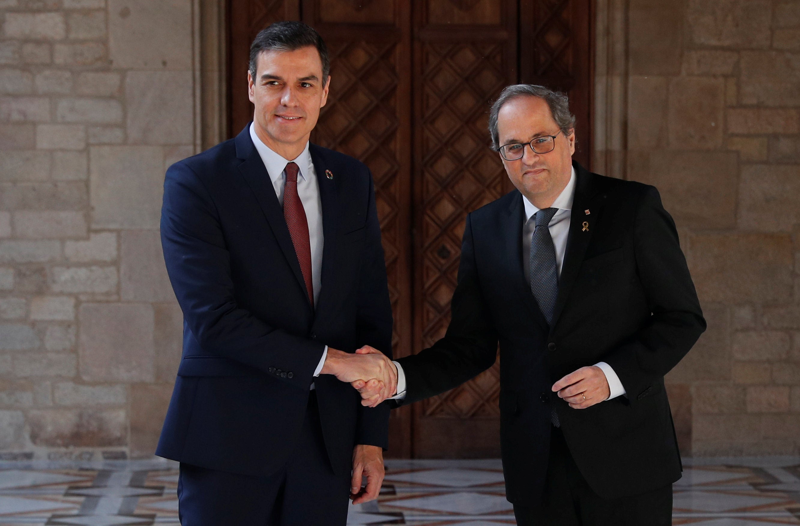 Quim Torra recibe a Pedro Sánchez con honores de Jefe de Estado Quim Torra recibe a Pedro Sánchez con honores de Jefe de Estado
