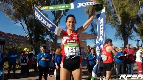 Elena Loyo 1ª en el campeonato de España de media maratón. Elena Loyo 1ª en el campeonato de España de media maratón
