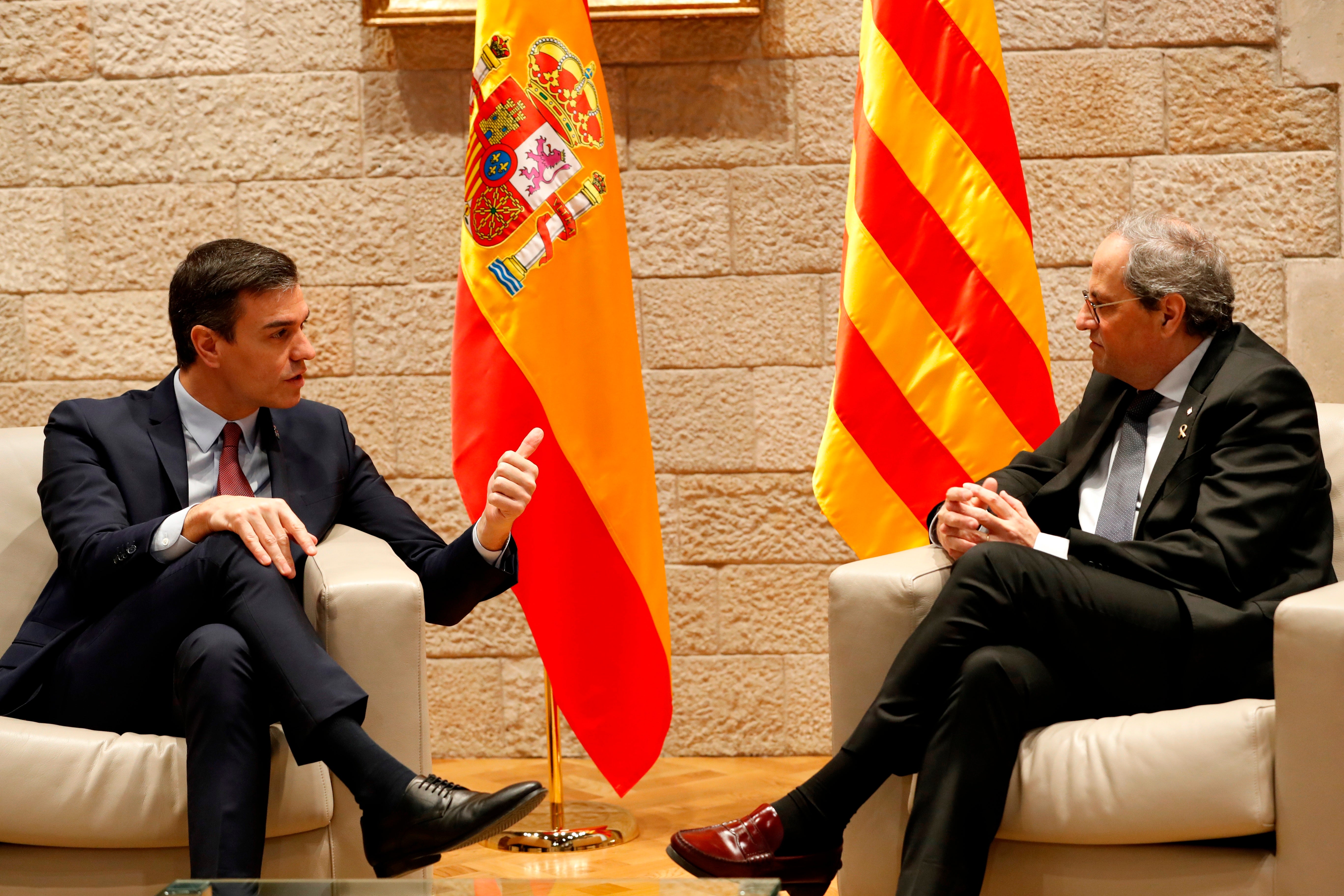 Sánchez propone a Torra que la mesa de gobiernos se constituya este mismo mes Sánchez propone a Torra que la mesa de gobiernos se constituya este mismo mes