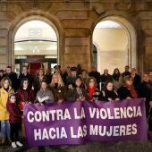 Concentración en Gijón tras el asesinato machista de Lorena Dacuña