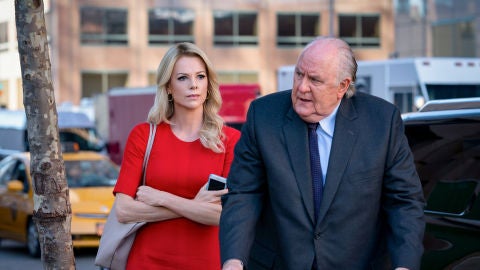 La cinta, dirigida por Jay Roach, cuenta el ocaso de Roger Ailes, el mandam&aacute;s de Fox News