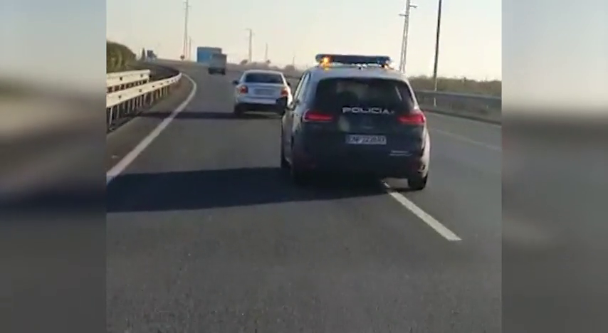 Varios heridos en una persecución policial en la A-49 Varios heridos en una persecución policial en la A-49