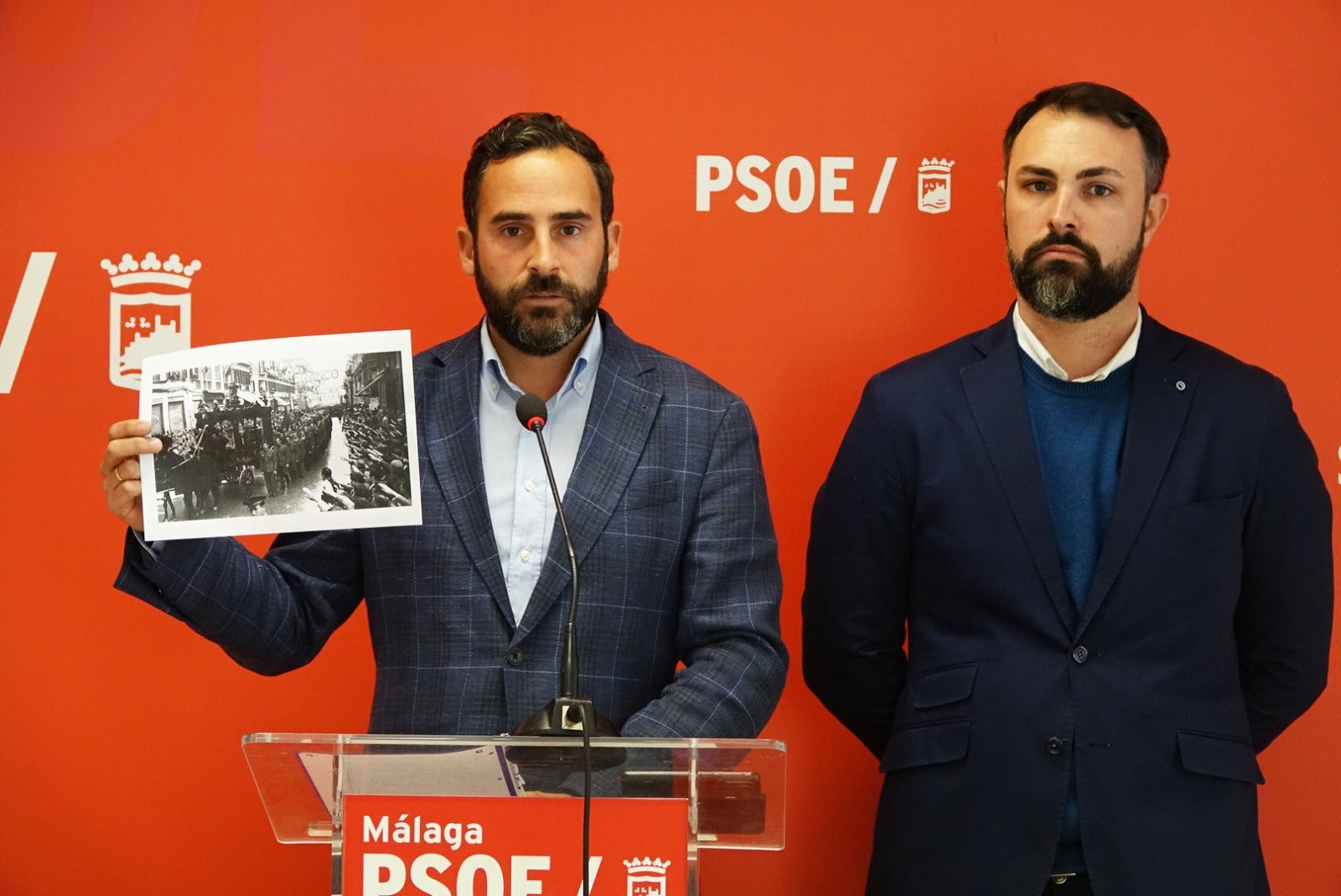 El PSOE pide que se saquen los restos del aviador franquista García Morato de la iglesia del Carmen El PSOE pide que se saquen los restos del aviador franquista García Morato de la iglesia del Carmen