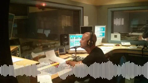La hazaña Nacho García para lograr que entrara el saludo de Camilo José Cela en el programa de Luis del Olmo La hazaña Nacho García para lograr que entrara el saludo de Camilo José Cela en el programa de Luis del Olmo