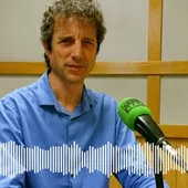 El incontrolable ataque de risa en directo que le hizo pasar un mal momento a Javier Chamorro El incontrolable ataque de risa en directo que le hizo pasar un mal momento a Javier Chamorro