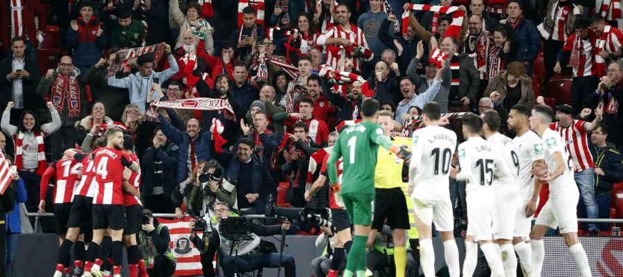 Iker Muniain celebra su gol ante el Granada Iker Muniain celebra su gol ante el Granada