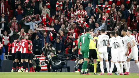 Iker Muniain celebra su gol ante el Granada Iker Muniain celebra su gol ante el Granada
