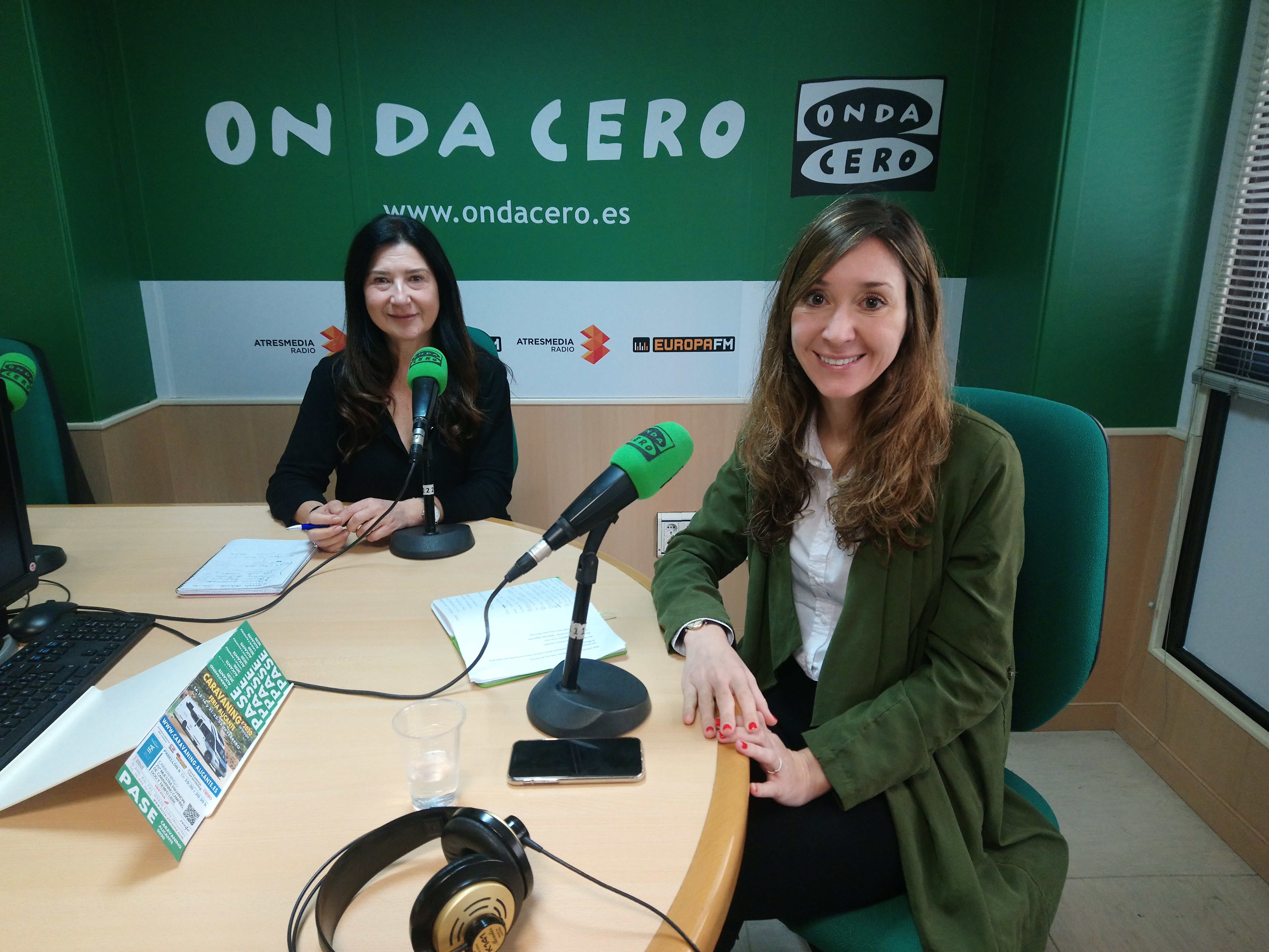"Sólo los profesionales especializados y formados están preparados para tratar las adicciones" "Sólo los profesionales especializados y formados están preparados para tratar las adicciones"