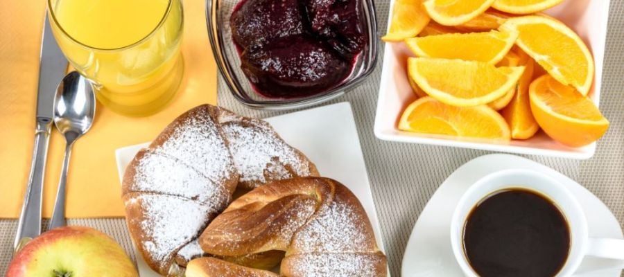 Más del 50% de la población española le dedica menos de 10 minutos al desayuno Más del 50% de la población española le dedica menos de 10 minutos al desayuno