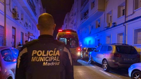 Polic&iacute;a municipal y Samur de Madrid en una imagen de archivo