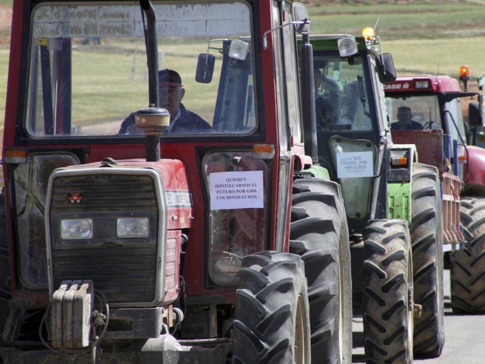 Las organizaciones agrarias de Ciudad Real cortarán la A-4 y la A-43 al considerar insuficientes las medidas del Gobierno Las organizaciones agrarias de Ciudad Real cortarán la A-4 y la A-43 al considerar insuficientes las medidas del Gobierno