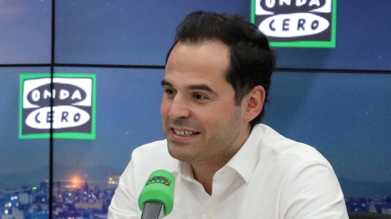 Ignacio Aguado: "Voy a proponer que, a partir del 26 de abril, los niños vean rebajadas las medidas de confinamiento" Ignacio Aguado: "Voy a proponer que, a partir del 26 de abril, los niños vean rebajadas las medidas de confinamiento"