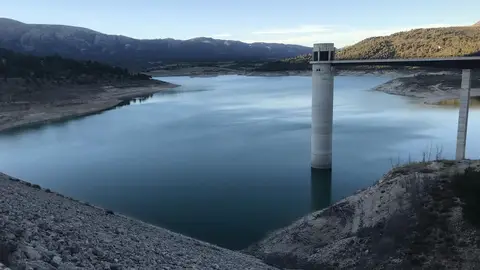 Pantano del Cubillas Llanos de Silva