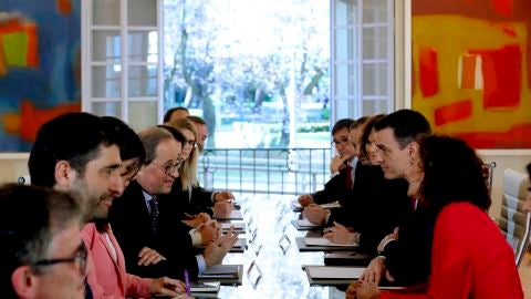 Mesa de di&aacute;logo sobre Catalu&ntilde;a