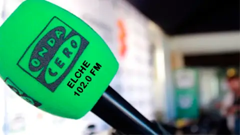 Micrófono Onda Cero Elche. Micrófono Onda Cero Elche.