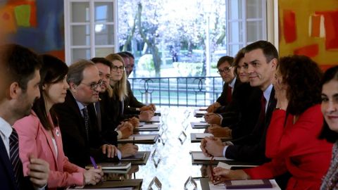 S&aacute;nchez y Torra en la primera reuni&oacute;n de la mesa de di&aacute;logo