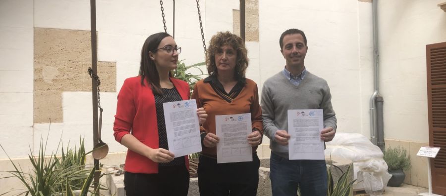Los portavoces del PP, PI y Cs en el Consell de Mallorca, Llorenç Galmés, Xisca Mora y Beatriz Camiña. Los portavoces del PP, PI y Cs en el Consell de Mallorca, Llorenç Galmés, Xisca Mora y Beatriz Camiña.