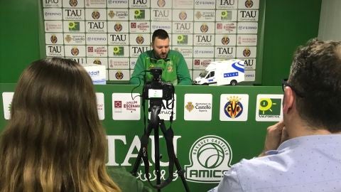 Toni ten, t&eacute;cnico de Tau Castell&oacute;n
