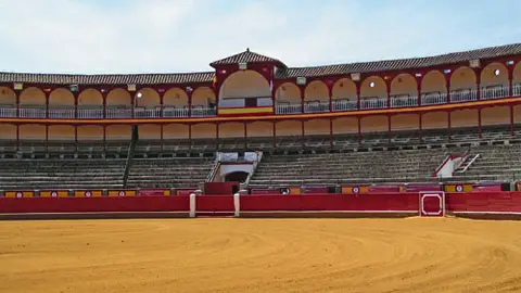 El Ayuntamiento quiere toldar la Plaza de Toros El Ayuntamiento quiere toldar la Plaza de Toros