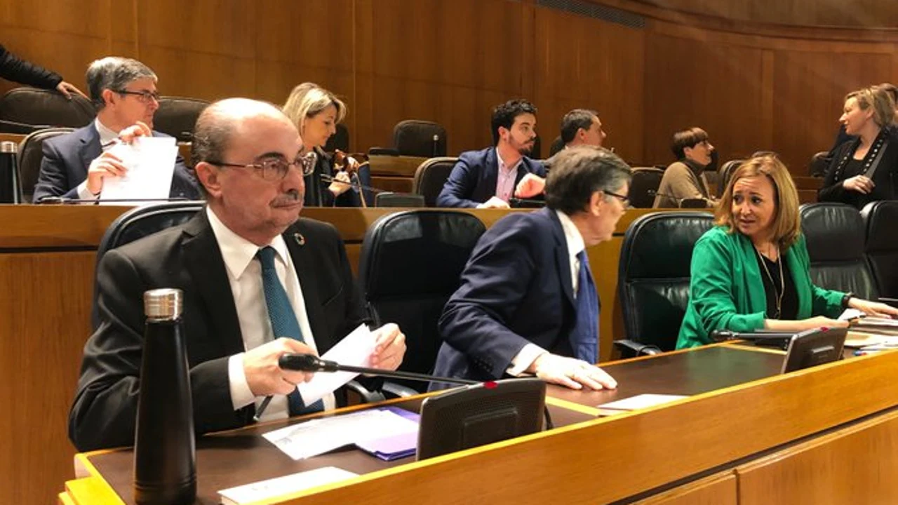 El presidente Lambán en la sesión de control al Gobierno