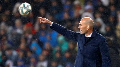 Zinedine Zidane en el Cl&aacute;sico contra el FC Barcelona