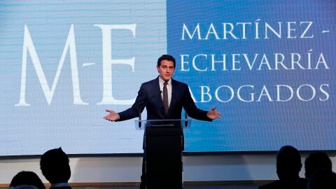 Albert Rivera reaparece tres meses despu&eacute;s de dejar la pol&iacute;tica: "Si le va bien a Ciudadanos le va bien a Espa&ntilde;a"