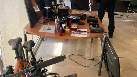 Material robado que fue recuperado por la Guardia Civil Material robado que fue recuperado por la Guardia Civil