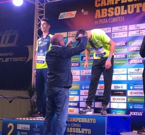 Manuel Baltar, entregando medallas Manuel Baltar, entregando medallas