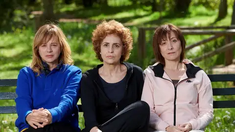 Imagen promocional de la película 'Invisibles', con Emma Suárez, Adriana Ozores y Nathalie Poza La cinta de Gracia Querejeta se estrena el 6 de marzo de 2020