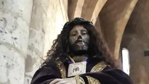 Casalduero: "La gente entiende que se cambie el "Besa-Cordón" por una reverencia" Coronavirus