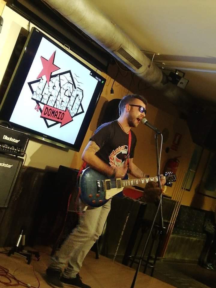 Presentamos a Iago Domaio Presentamos a Iago Domaio