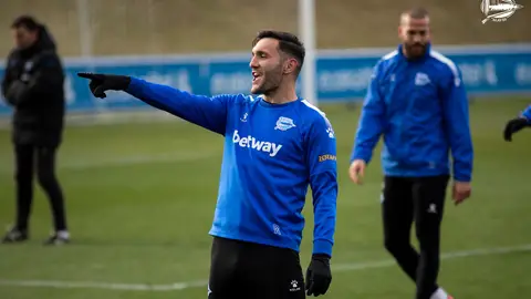 Lucas Pérez, jugador del Alavés. Lucas Pérez, jugador del Alavés.