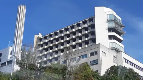 Fachada del hospital en A Coruña Fachada del hospital en A Coruña
