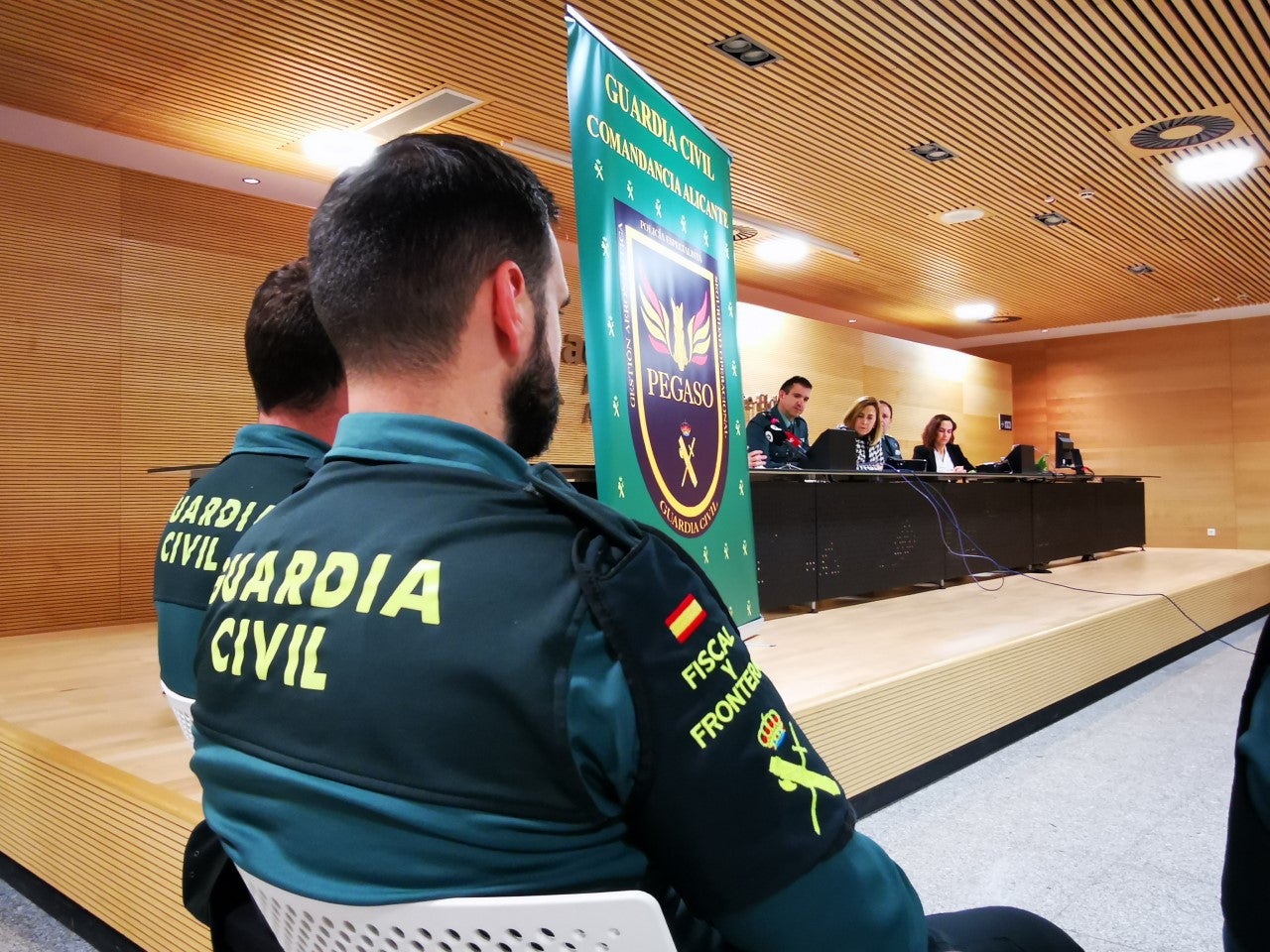 El aeropuerto de El Altet acoge la base del equipo Pegaso de la Guardia Civil para el control de la aviación y de los drones El aeropuerto de El Altet acoge la base del equipo Pegaso de la Guardia Civil para el control de la aviación y de los drones