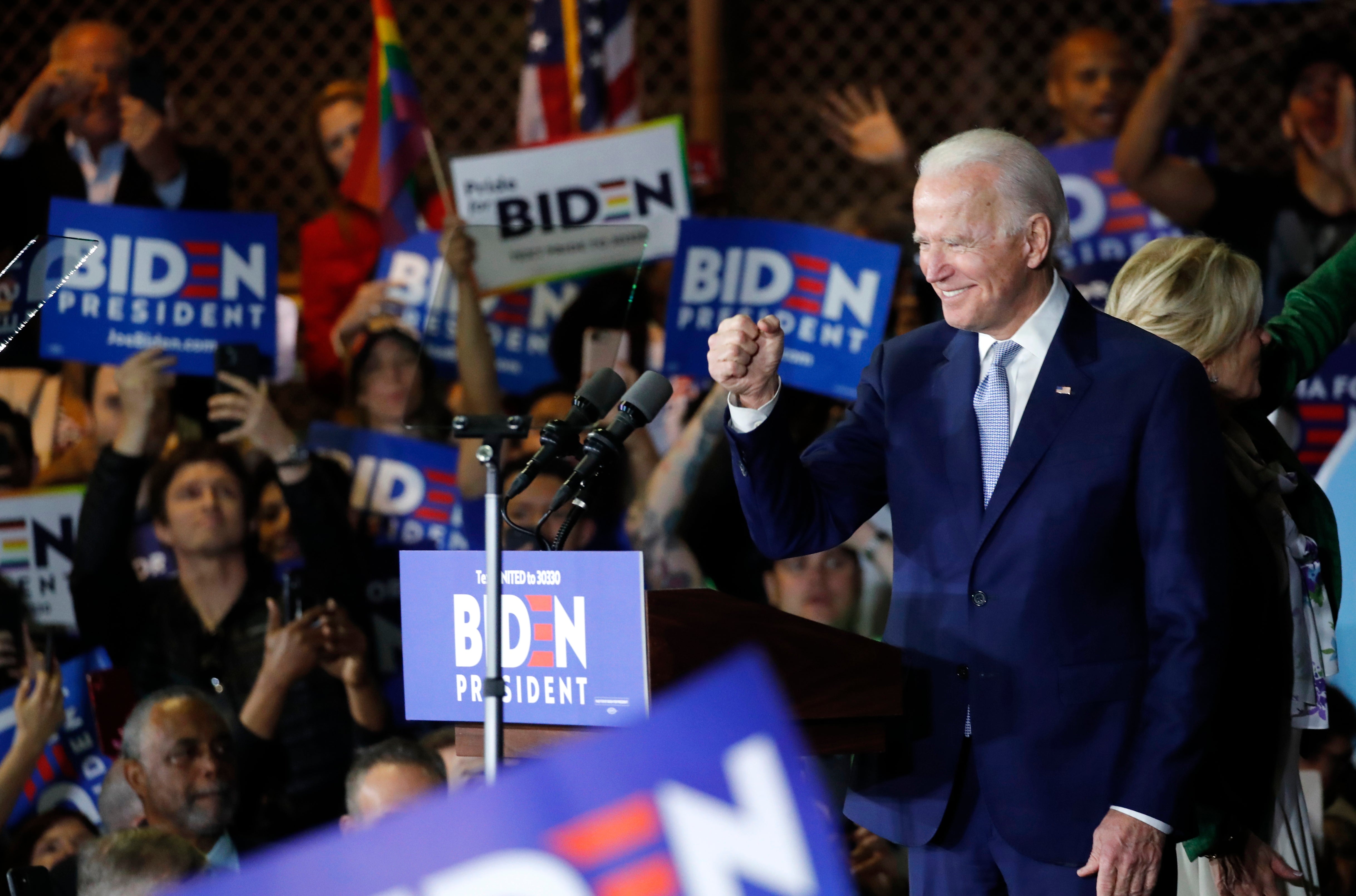 Biden se impone en el 'supermartes' y se jugara la candidatura demócrata con Sanders Biden se impone en el 'supermartes' y se jugara la candidatura demócrata con Sanders