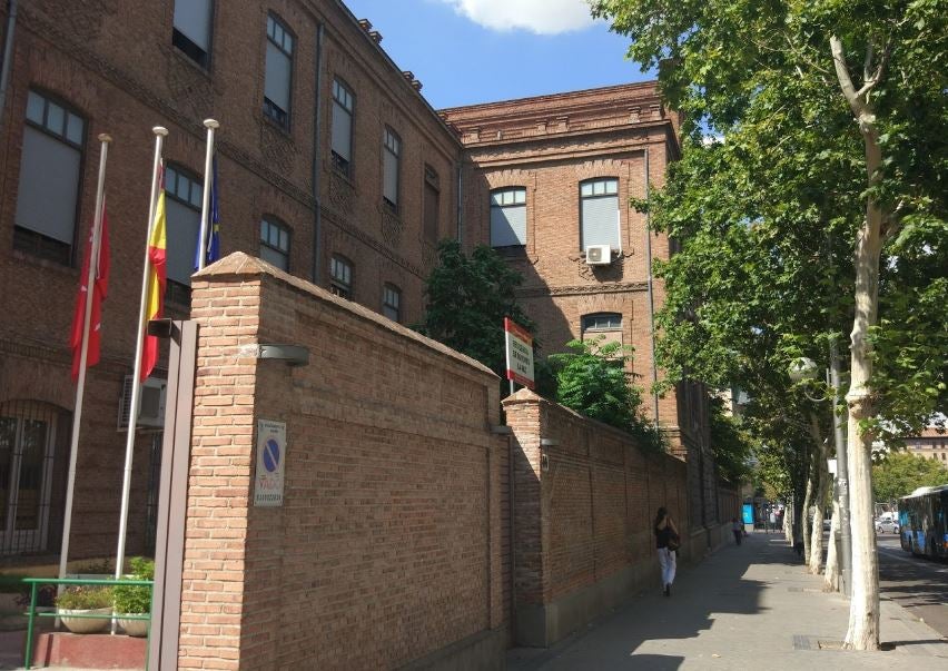 La Comunidad de Madrid cerrará durante un mes todos los centros de mayores por el coronavirus La Comunidad de Madrid cerrará durante un mes todos los centros de mayores por el coronavirus
