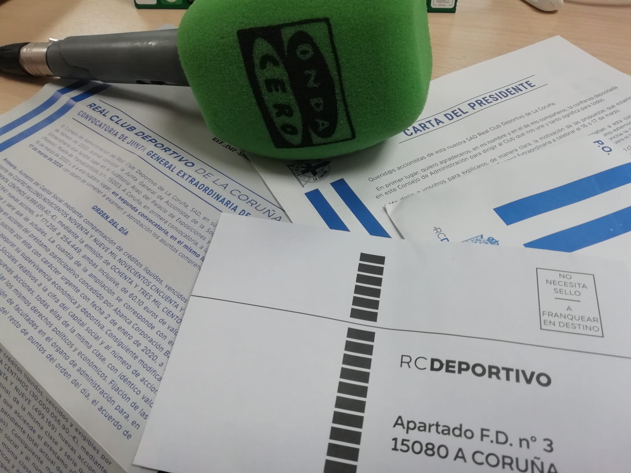 Los jugadores del Dépor íban como motos y el Deportivo pone motoristas para recoger acciones Los jugadores del Dépor íban como motos y el Deportivo pone motoristas para recoger acciones