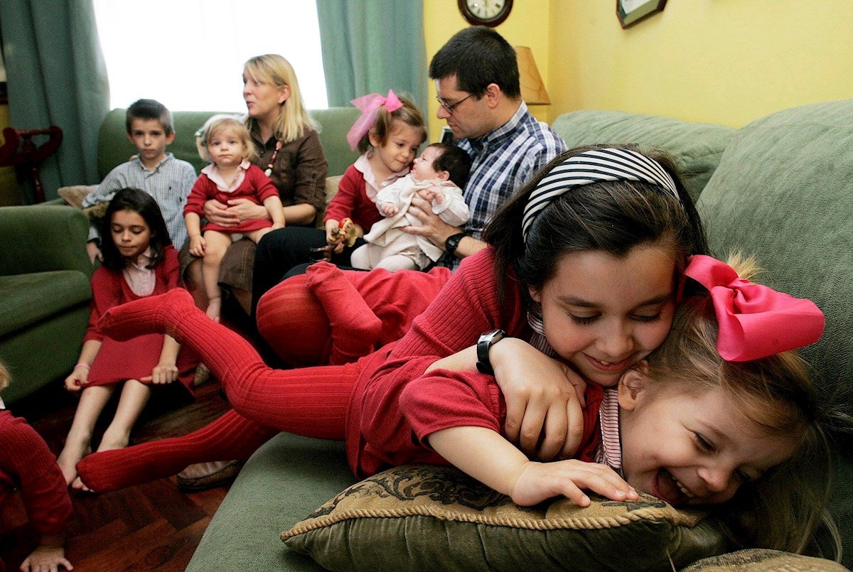 Coronavirus | Así sobrevive una familia gallega con 12 hijos y teletrabajando Coronavirus | Así sobrevive una familia gallega con 12 hijos y teletrabajando