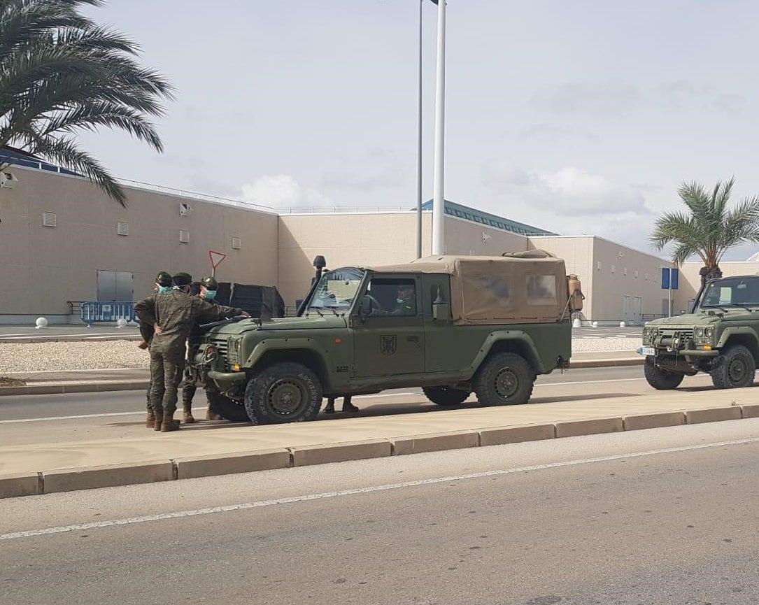 Una unidad del Mando de Operaciones Especiales regresa a Elche para inspeccionar puntos estratégicos de la ciudad Una unidad del Mando de Operaciones Especiales regresa a Elche para inspeccionar puntos estratégicos de la ciudad