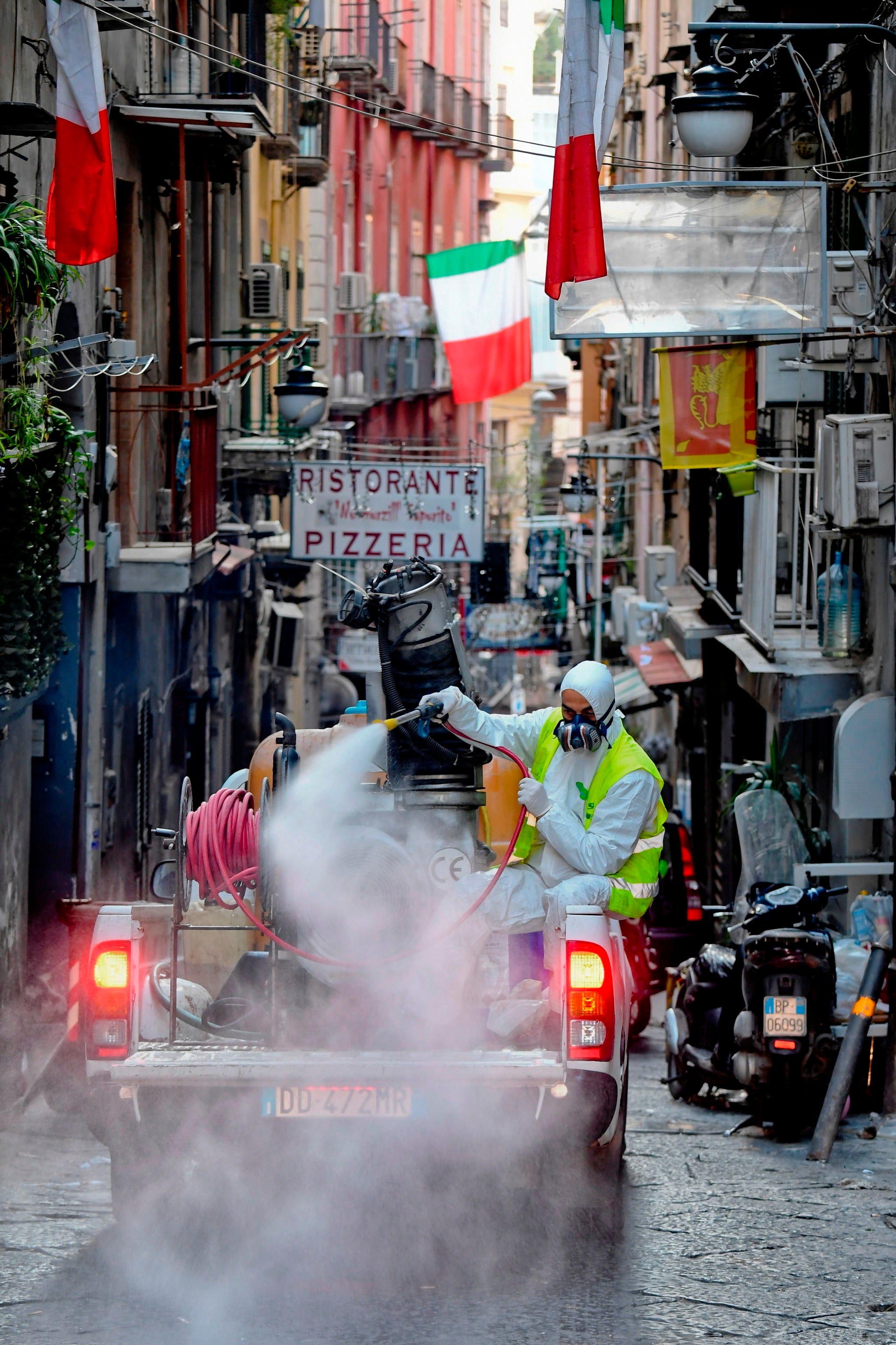 Italia sigue sin frenar la curva: 80.539 casos totales y 8.165 muertos Italia sigue sin frenar la curva: 80.539 casos totales y 8.165 muertos