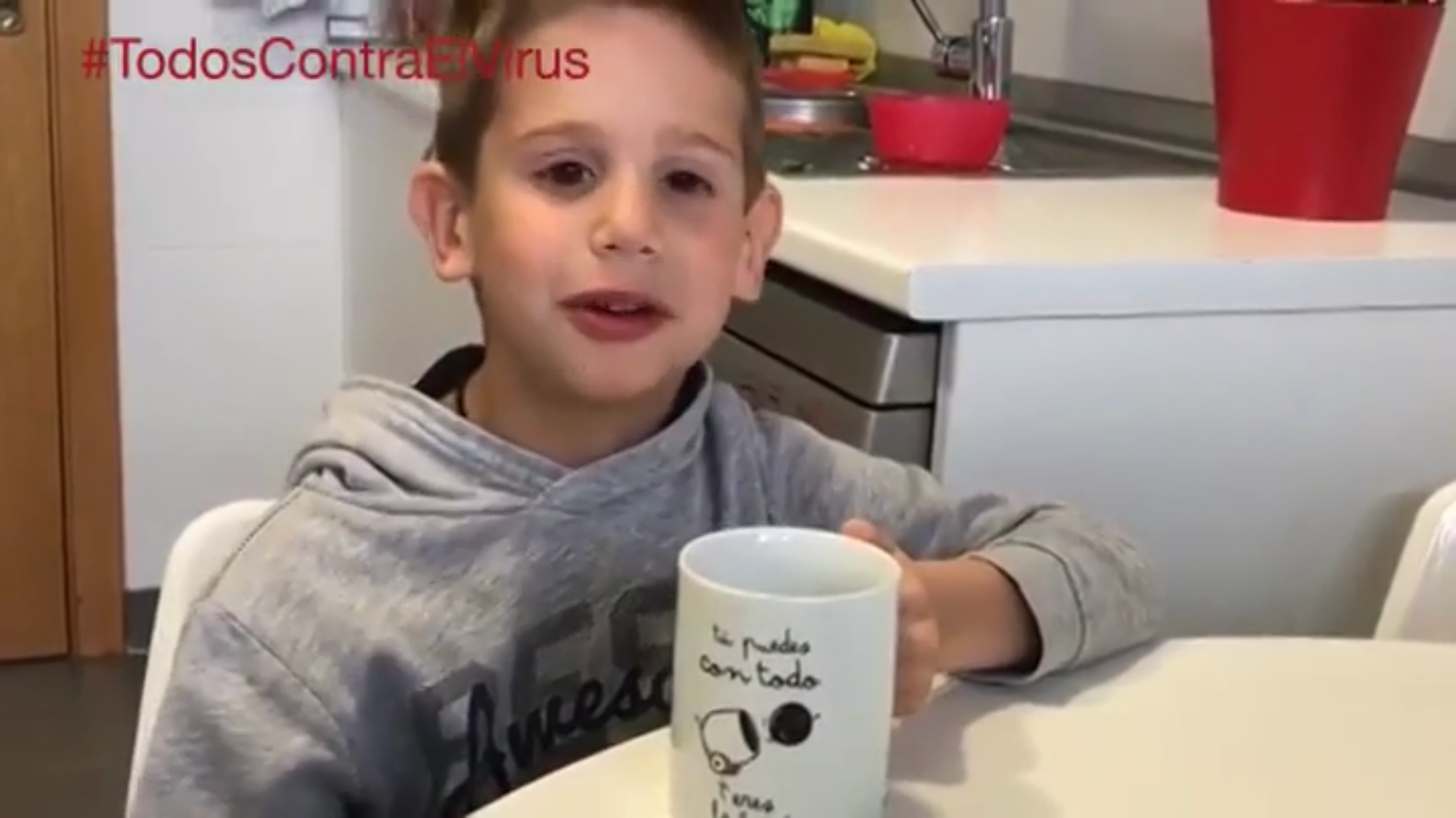 La emotiva felicitación de los hijos de los sanitarios en el Día del Padre La emotiva felicitación de los hijos de los sanitarios en el Día del Padre