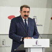 El consejero de Sanidad, Jesús Fernández Sanz