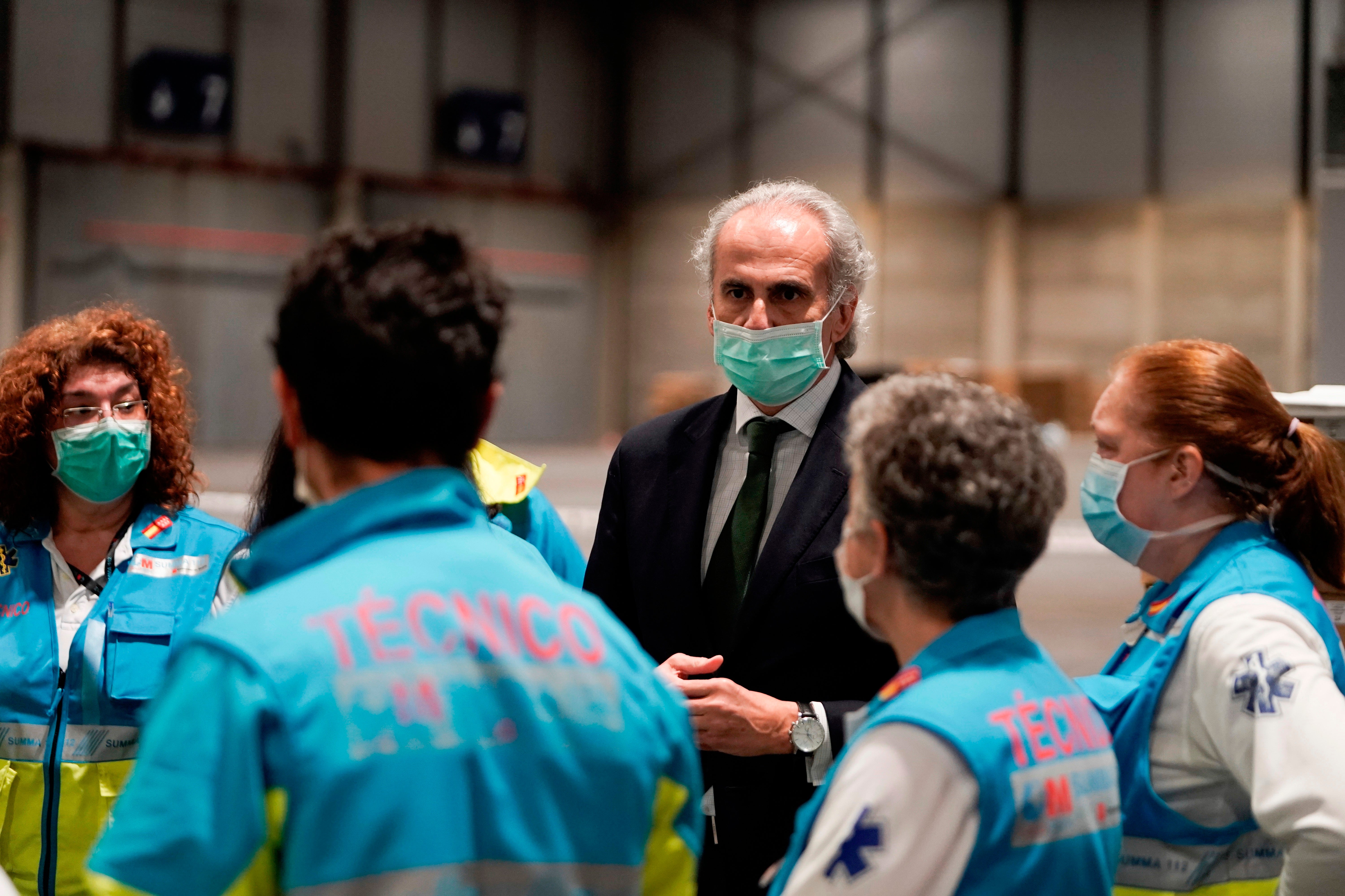 Noticias de las 08.20h en Más de Uno Granada Noticias de las 08.20h en Más de Uno Granada