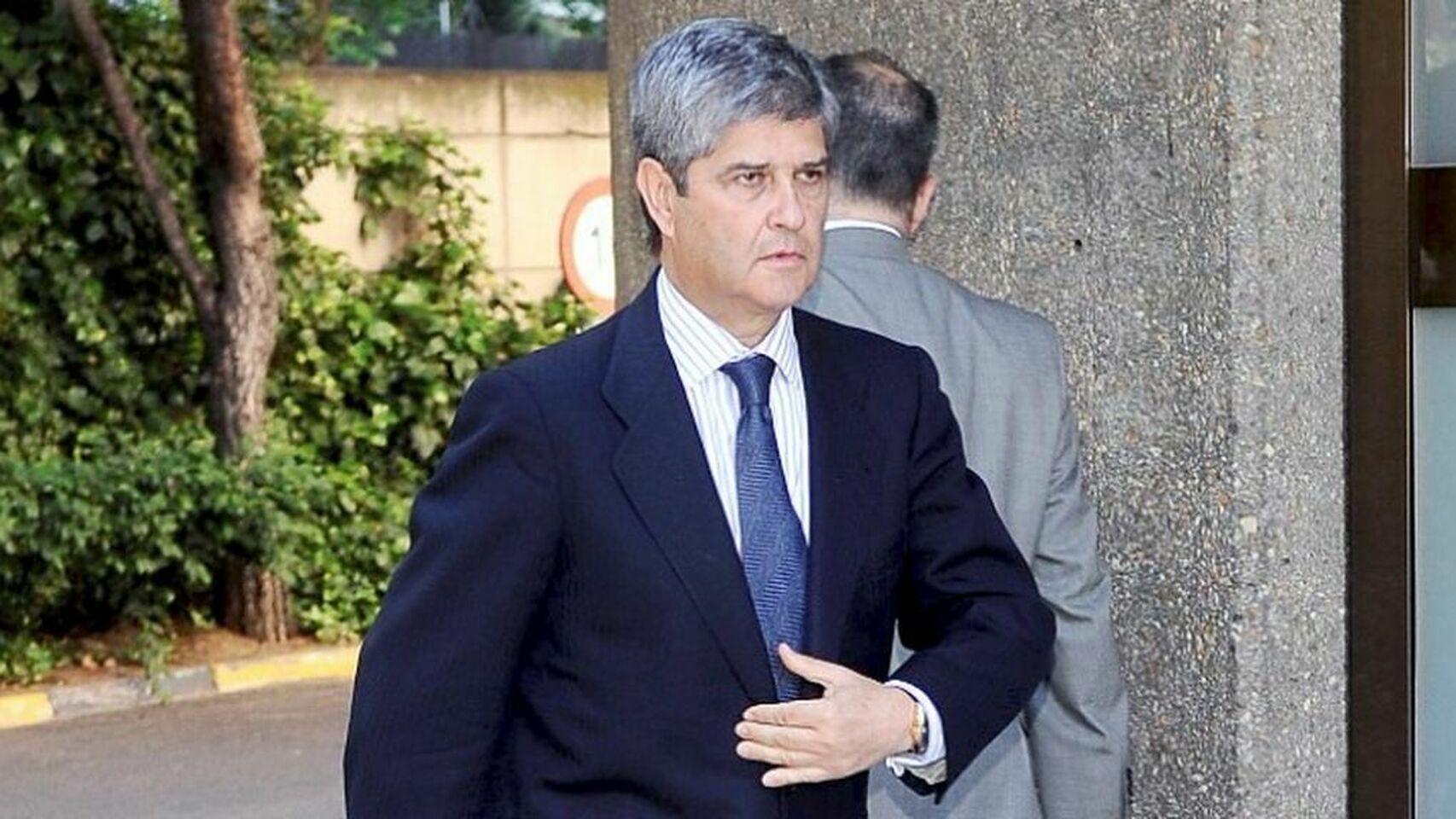 Fernando Martín, expresidente del Real Madrid, ingresado en la UCI por coronavirus Fernando Martín, expresidente del Real Madrid, ingresado en la UCI por coronavirus