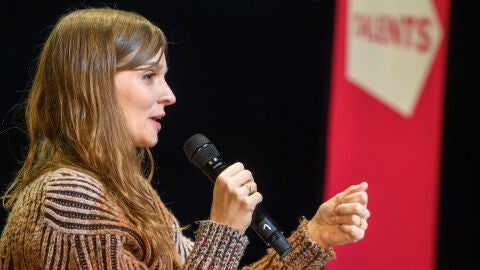 Es la ganadora del primer Oscar a la Mejor Partitura Original para una mujer en solitario, por 'Joker'